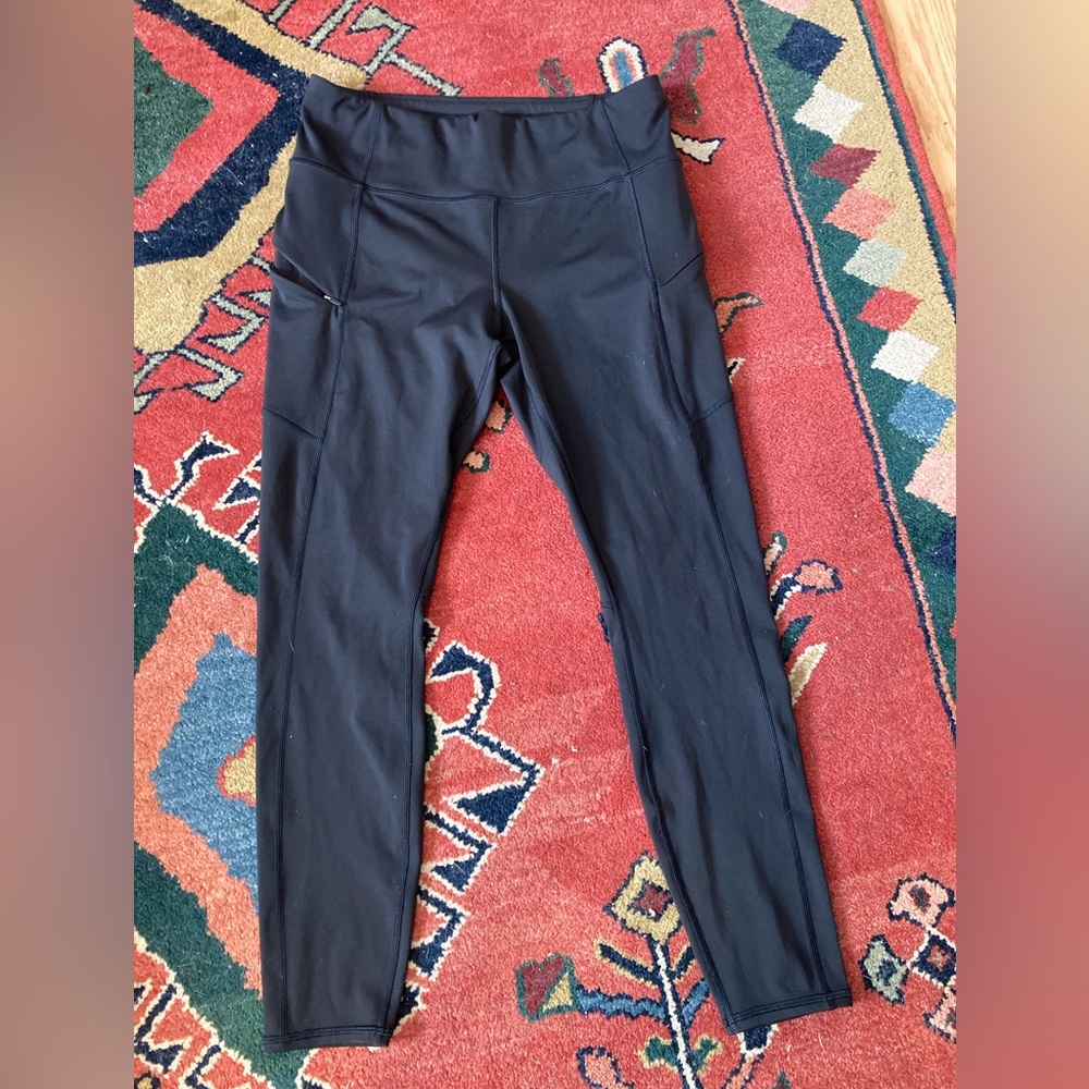 Athleta Contender Fit 3 Pocket leggings with hidden waist band elastic tie fit